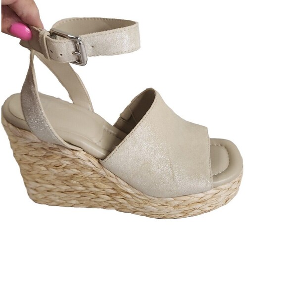 Marc Fisher Ltd Woman's Heels Nelly Size 9 Chamois Sparkle Wedge Heels - Picture 4 of 16